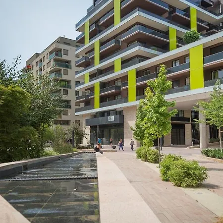 Crvn1 #freeparking * Budapešť